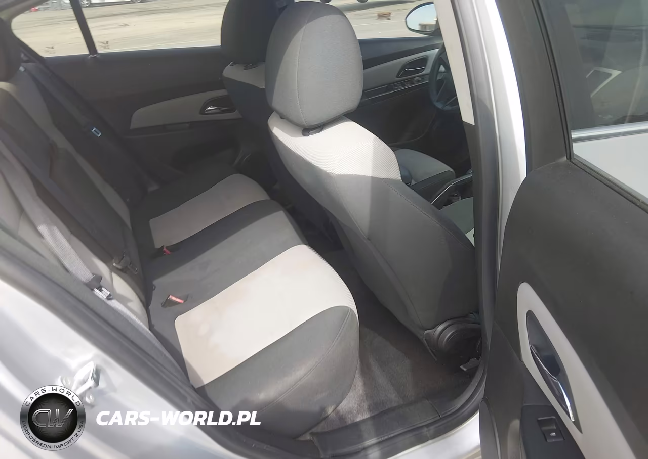 2012 Chevrolet Cruze Ls VIN:1G1PC5SH2C7132073 - 8