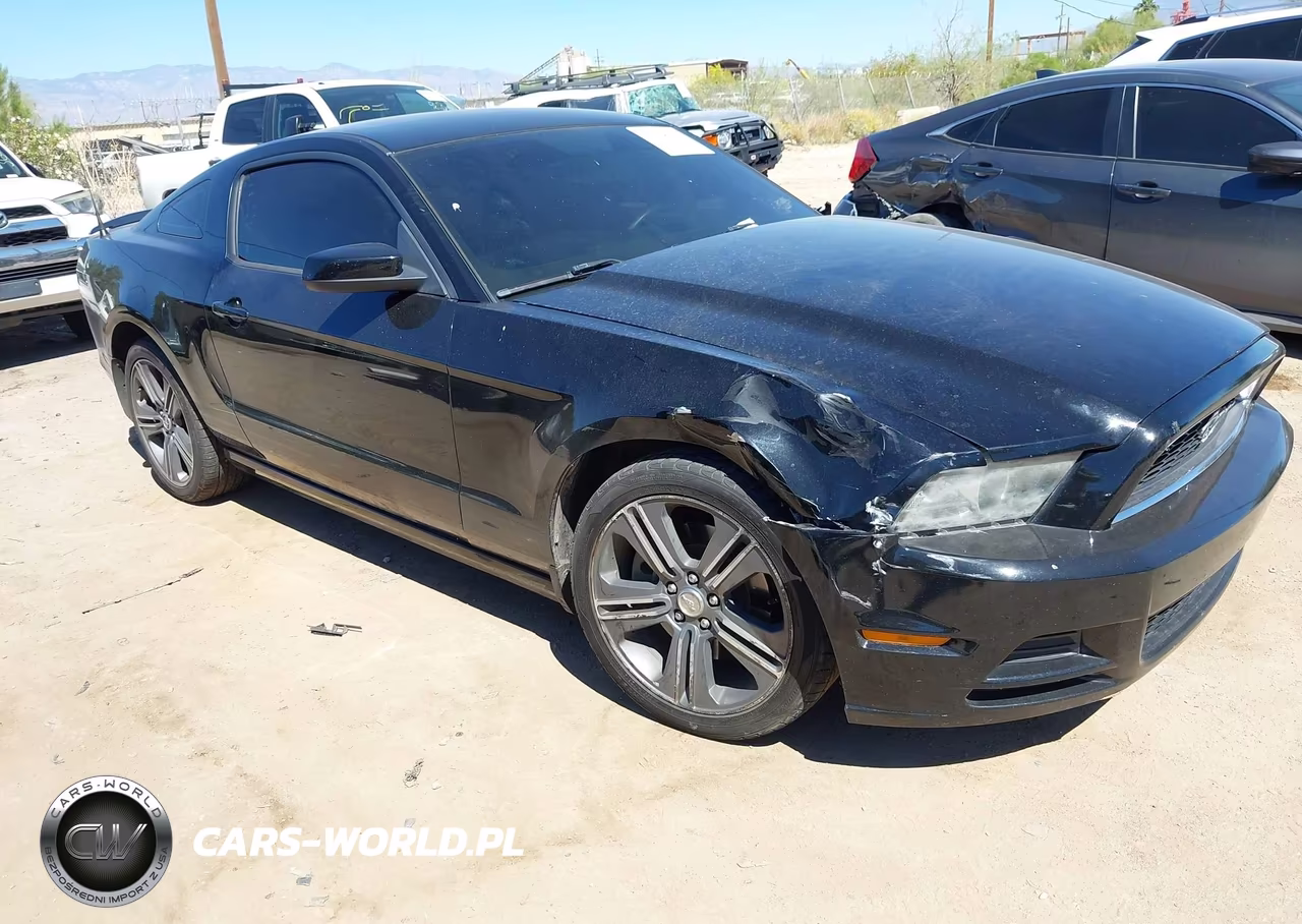 2014 Ford Mustang V6 Premium VIN:1ZVBP8AM6E5326056 - 6