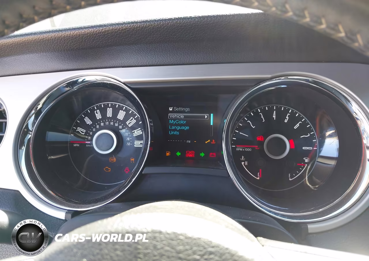 2014 Ford Mustang V6 Premium VIN:1ZVBP8AM6E5326056 - 7