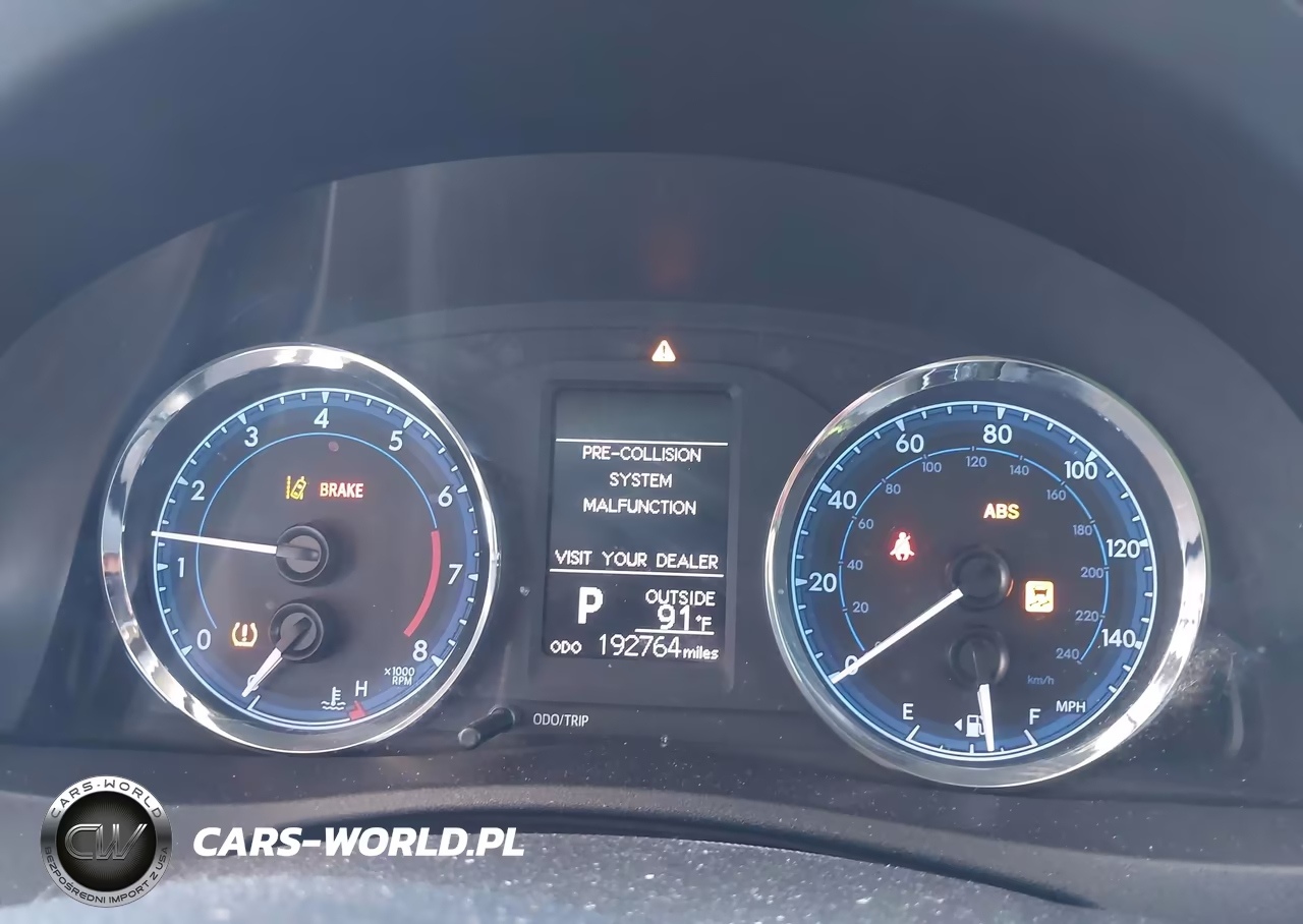 2018 Toyota Corolla Le VIN:2T1BURHE9JC119576 - 7