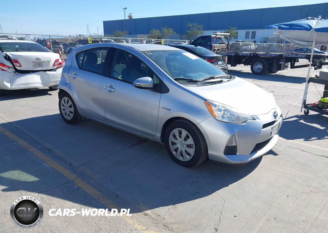 2013 Toyota Prius C Three