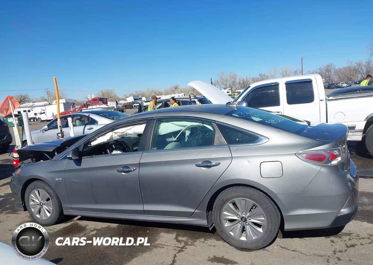 2019 Hyundai Sonata Hybrid Se VIN:KMHE24L38KA084526 - 13