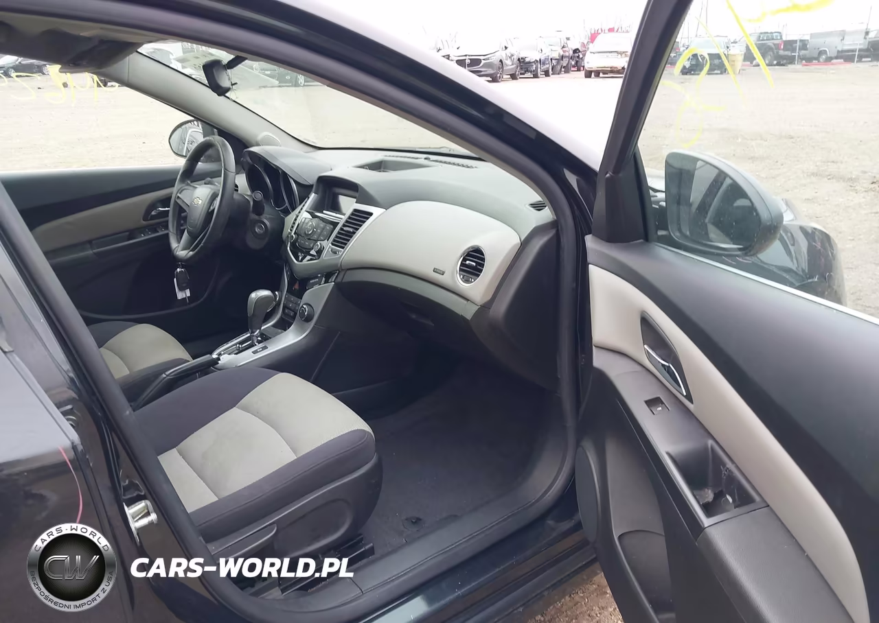 2012 Chevrolet Cruze Ls VIN:1G1PC5SH8C7395362 - 5