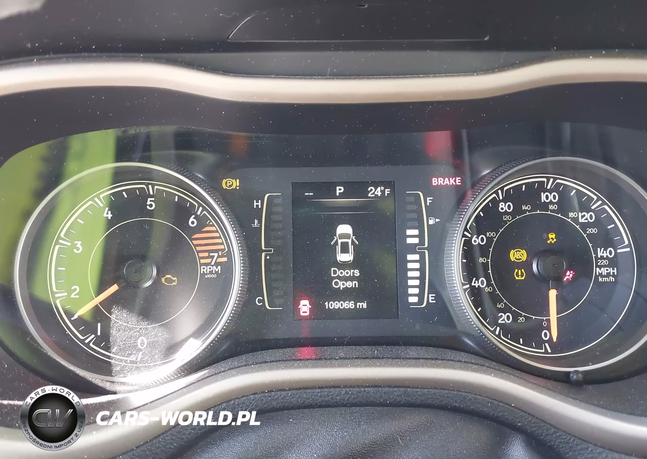 2017 Jeep Cherokee Latitude Fwd VIN:1C4PJLCB8HW610098 - 7