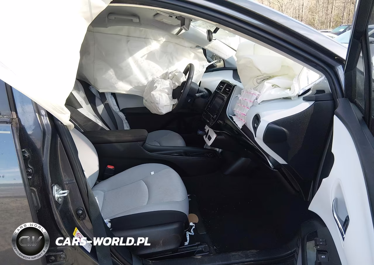 2017 Toyota Prius Two VIN:JTDKBRFU7H3043892 - 5