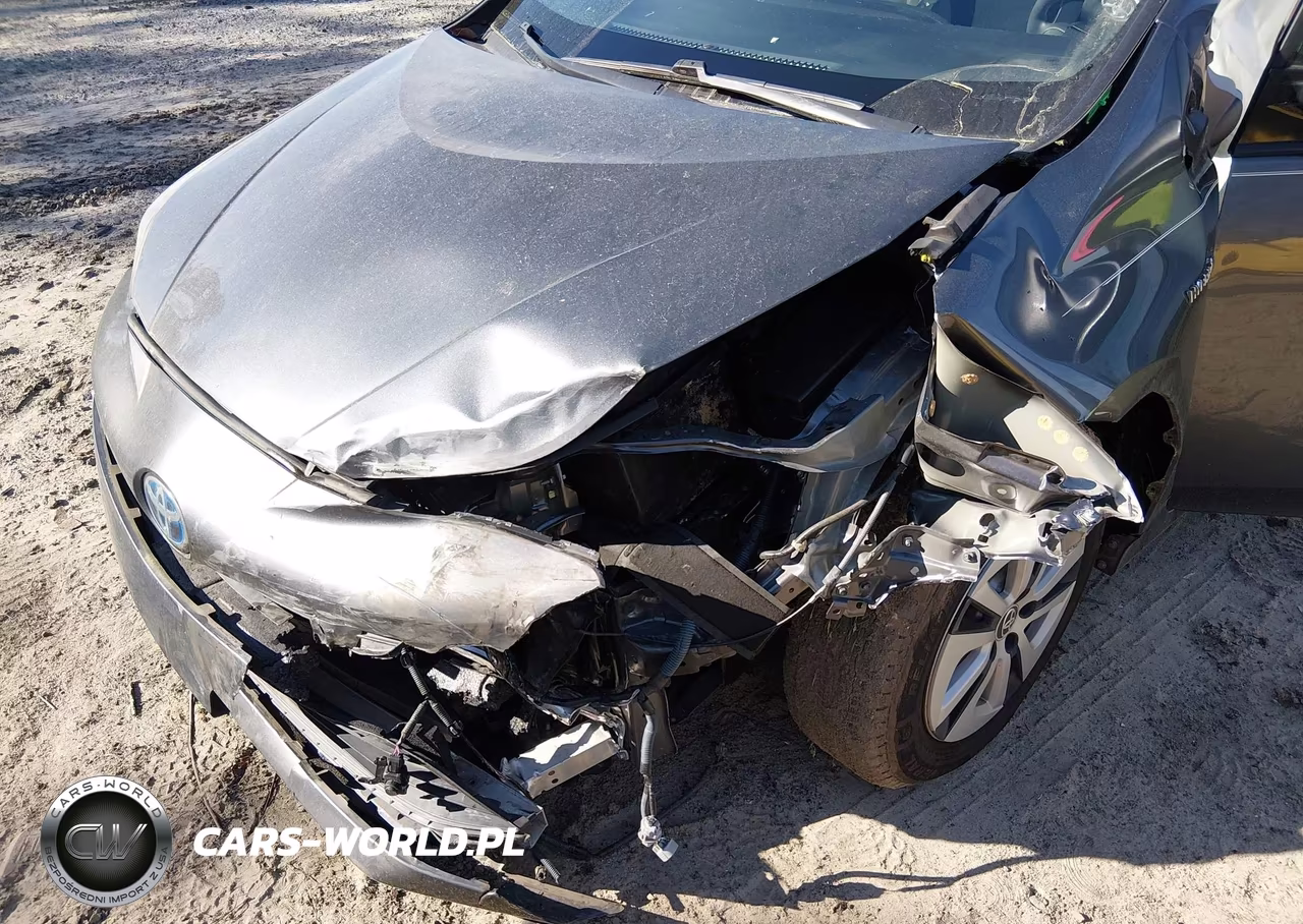 2017 Toyota Prius Two VIN:JTDKBRFU7H3043892 - 6