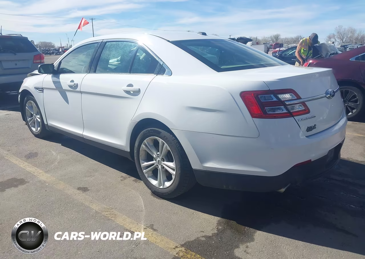 2015 Ford Taurus Se VIN:1FAHP2D86FG183033 - 3