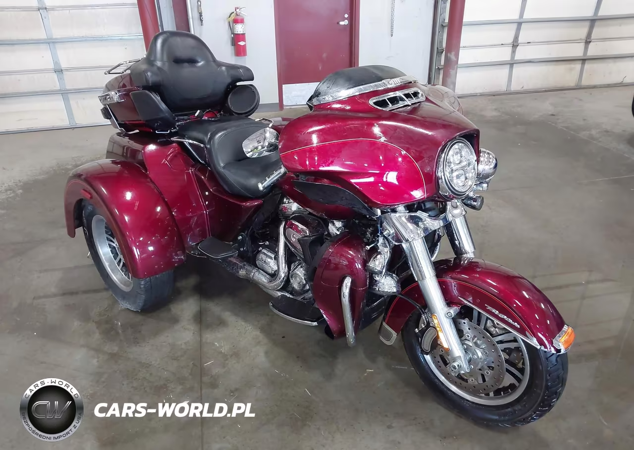 2017 Harley-Davidson Flhtcutg Tri Glide Ultra