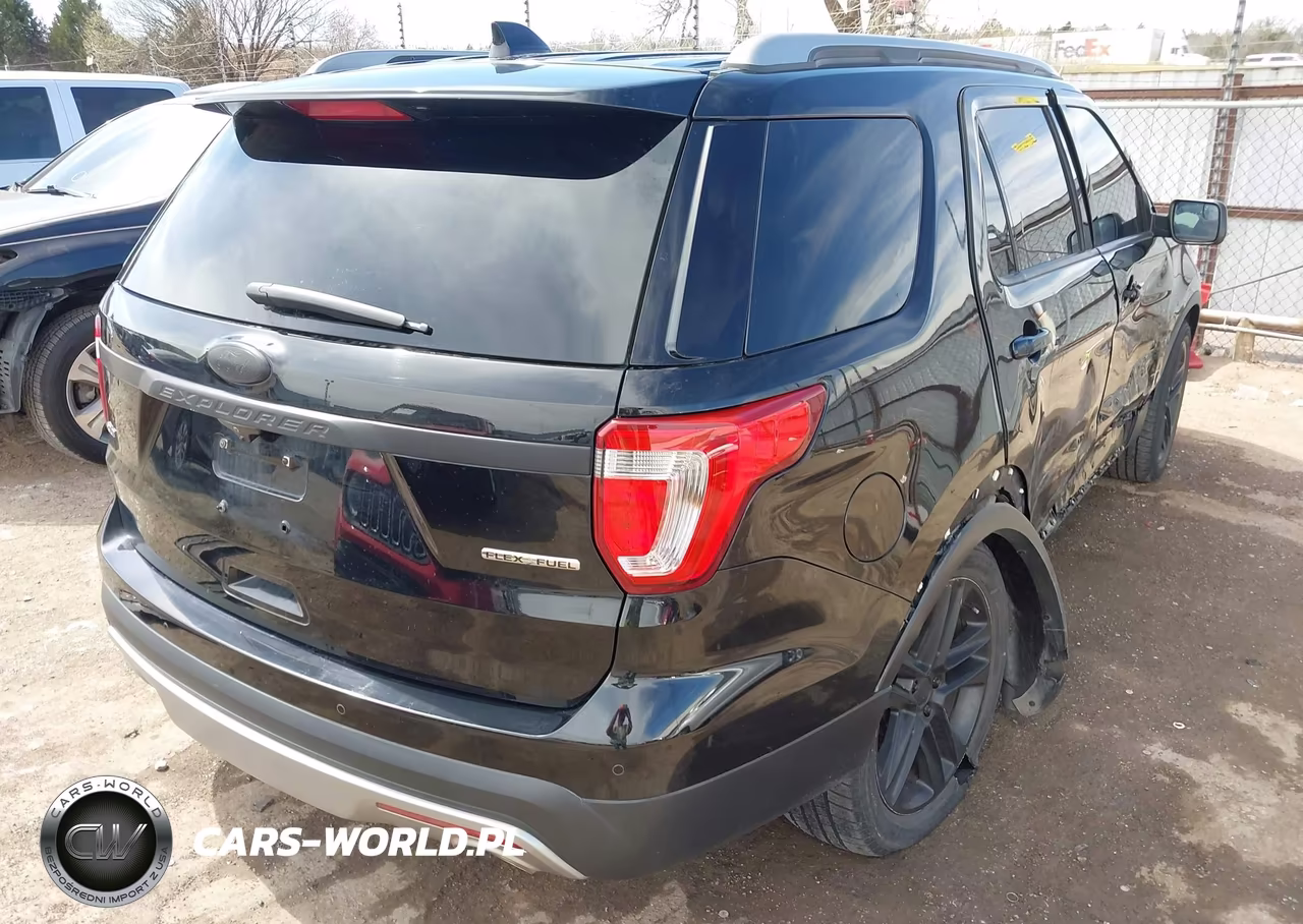 2016 Ford Explorer Xlt VIN:1FM5K7D85GGD01370 - 4
