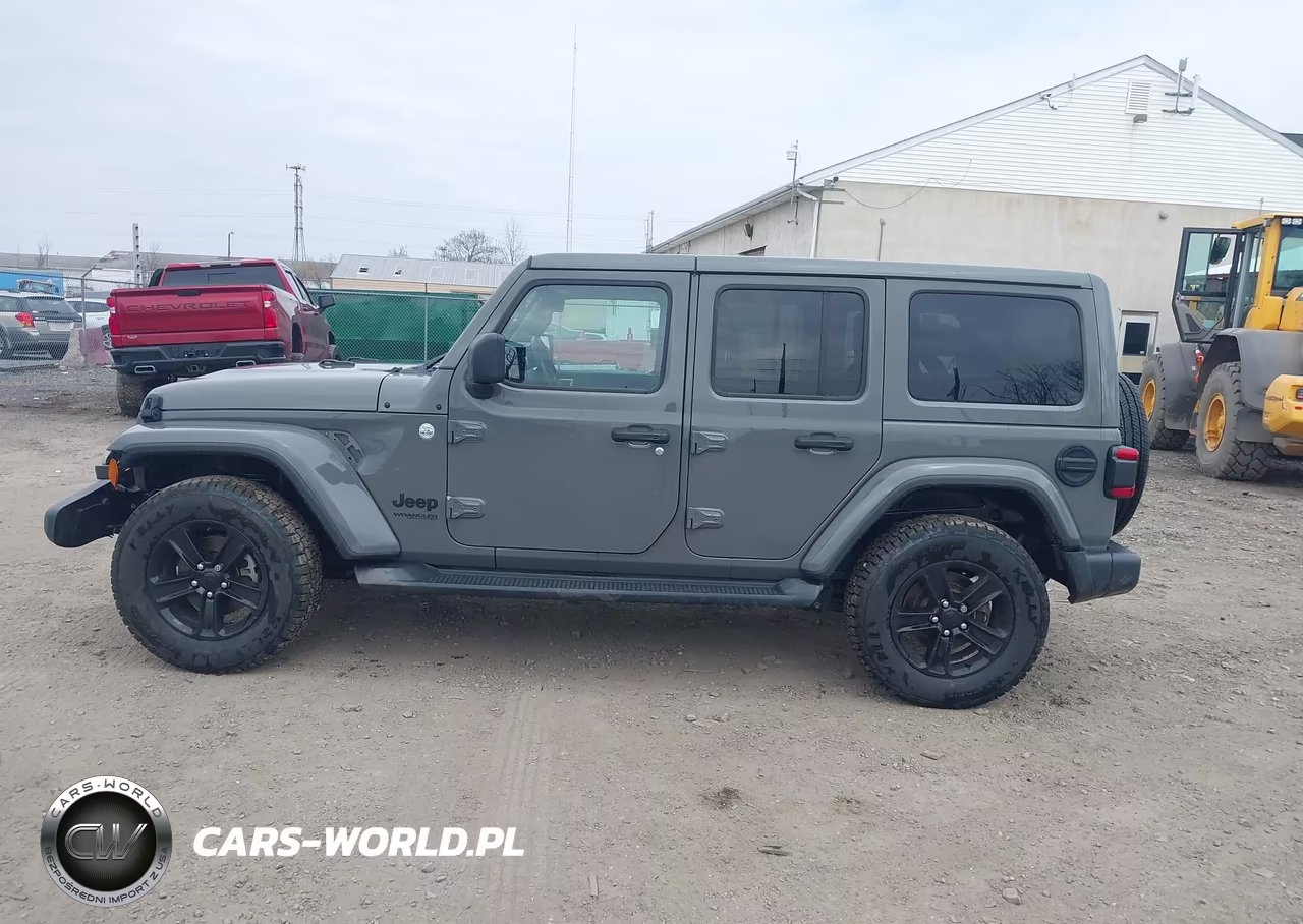 2020 Jeep Wrangler Unlimited Sahara Altitude 4X4 VIN:1C4HJXEN1LW125927 - 14