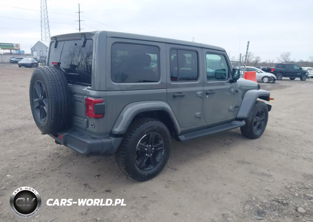 2020 Jeep Wrangler Unlimited Sahara Altitude 4X4 VIN:1C4HJXEN1LW125927 - 4