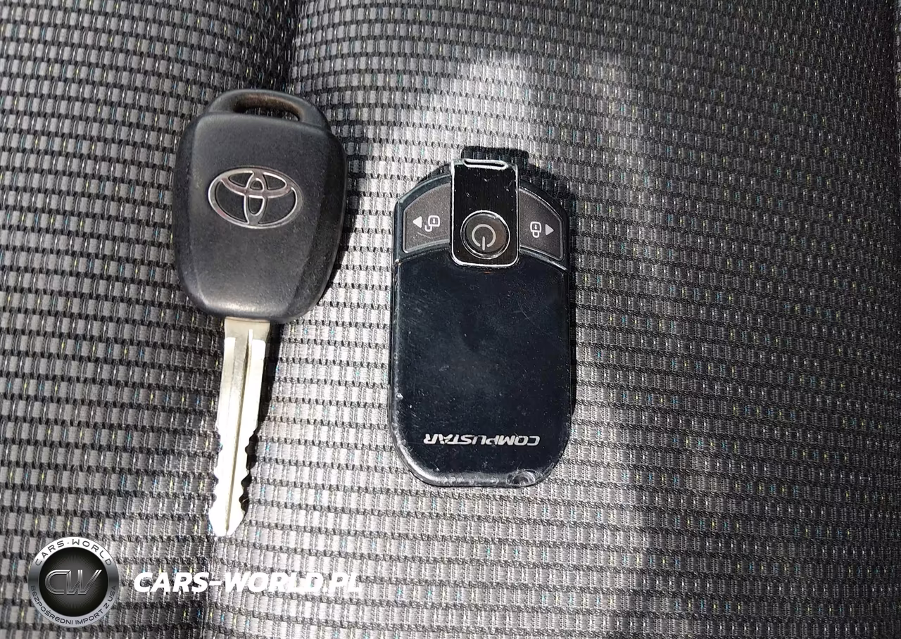 2016 Toyota Corolla S VIN:5YFBURHE0GP545763 - 11