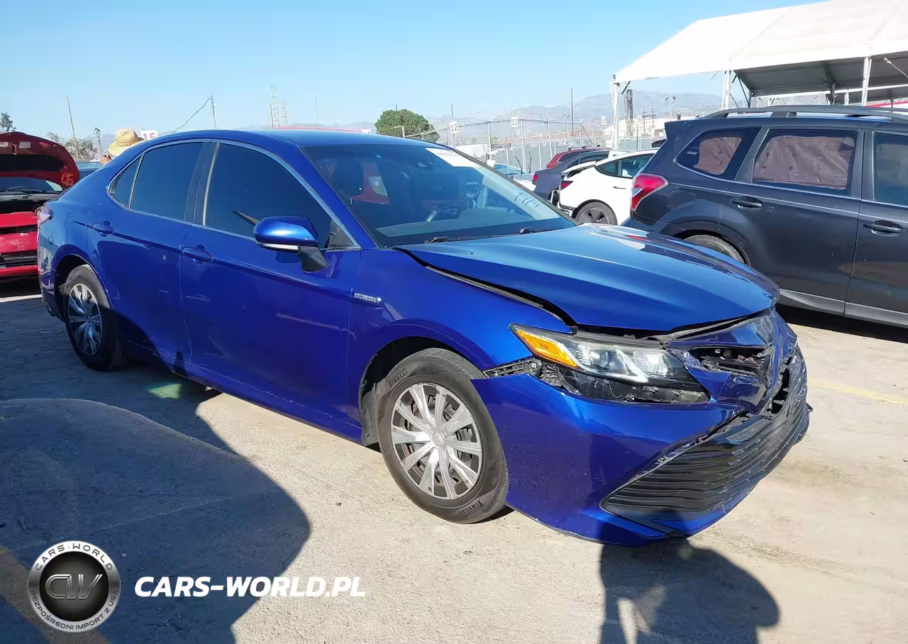 2018 Toyota Camry Hybrid Le