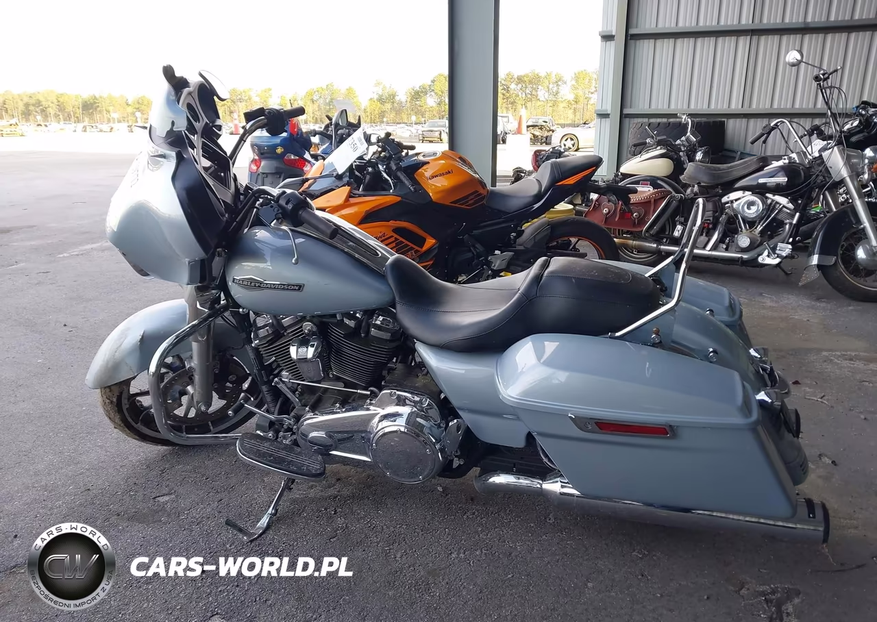 2023 Harley-Davidson Flhx VIN:1HD1KBC1XPB676662 - 3