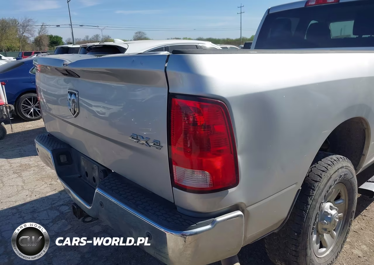 2015 Ram 2500 Tradesman VIN:3C6UR5HJ7FG663708 - 18
