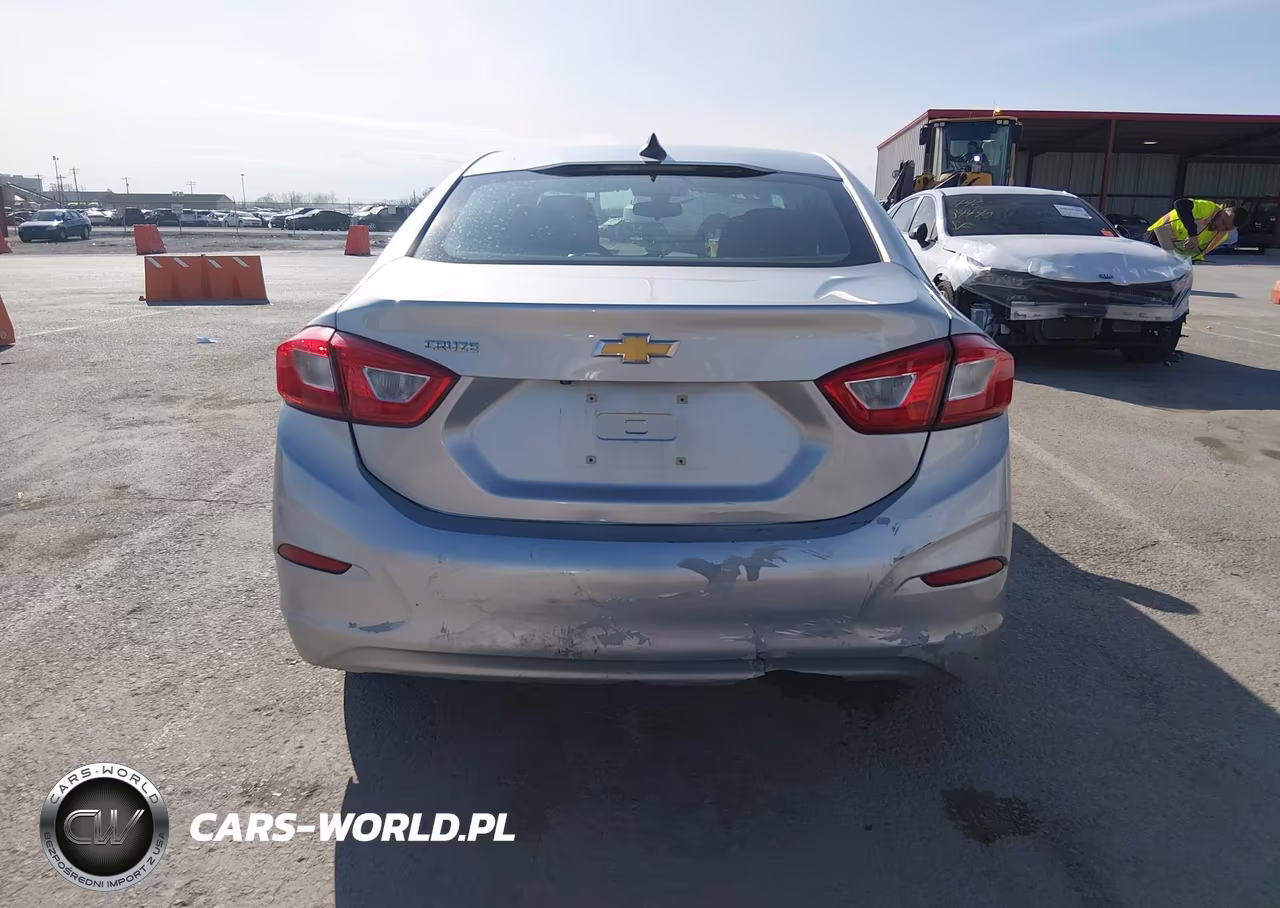2018 Chevrolet Cruze Ls Auto VIN:1G1BC5SM5J7166058 - 16