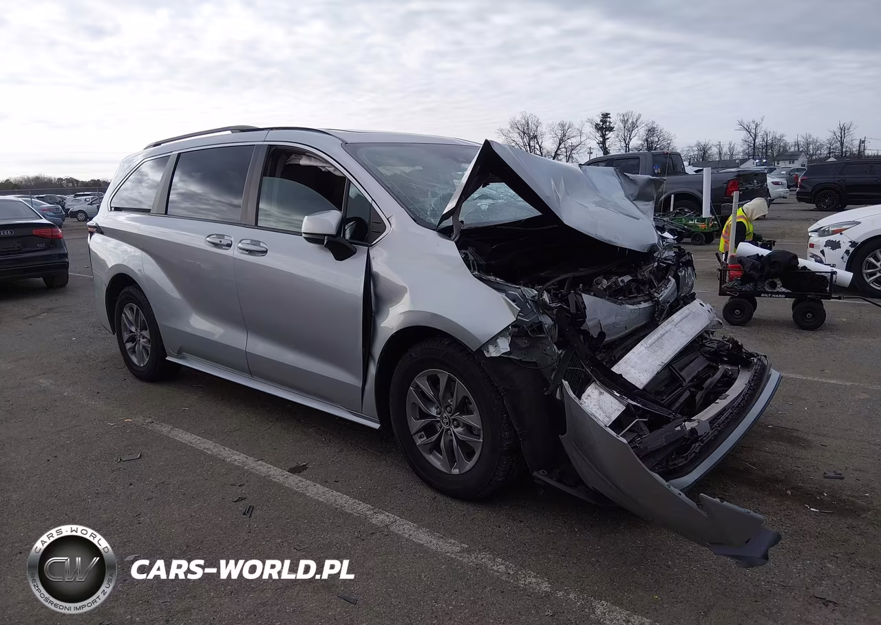 2023 Toyota Sienna Le – zdjęcie 1 z 15