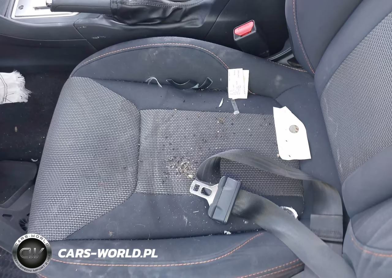 2019 Subaru Crosstrek 2.0I Premium VIN:JF2GTACC7KH349616 - 17