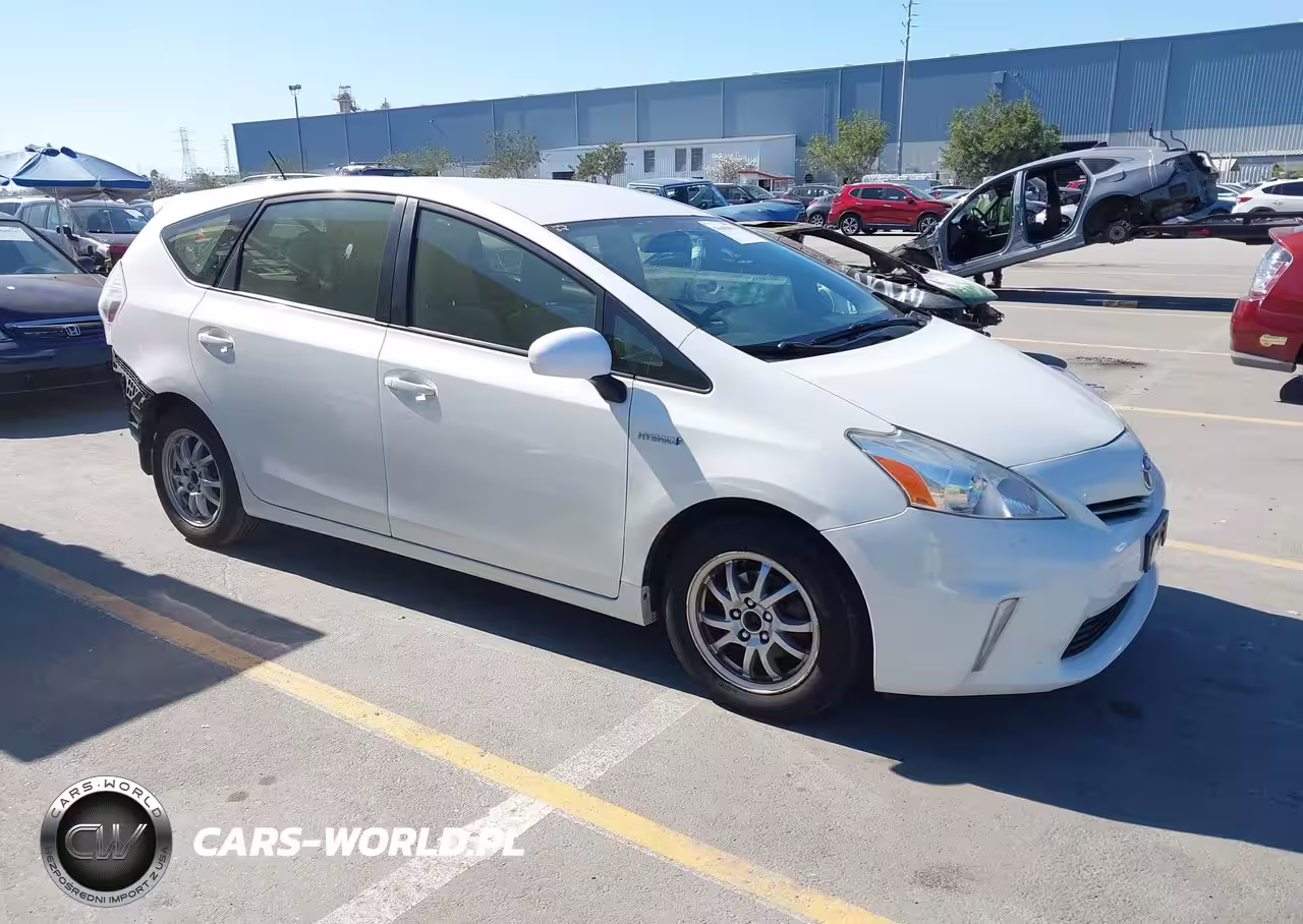 2014 Toyota Prius V Three