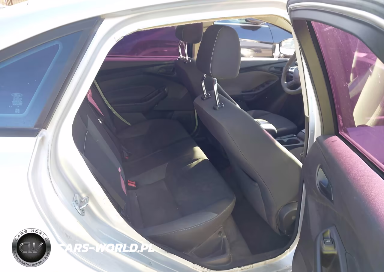 2012 Ford Focus Se VIN:1FAHP3F24CL302814 - 8