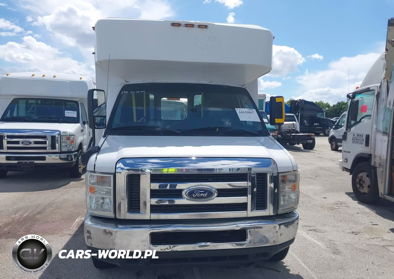 2009 Ford E-350 Cutaway VIN:1FDEE35PX9DA92105 - 12