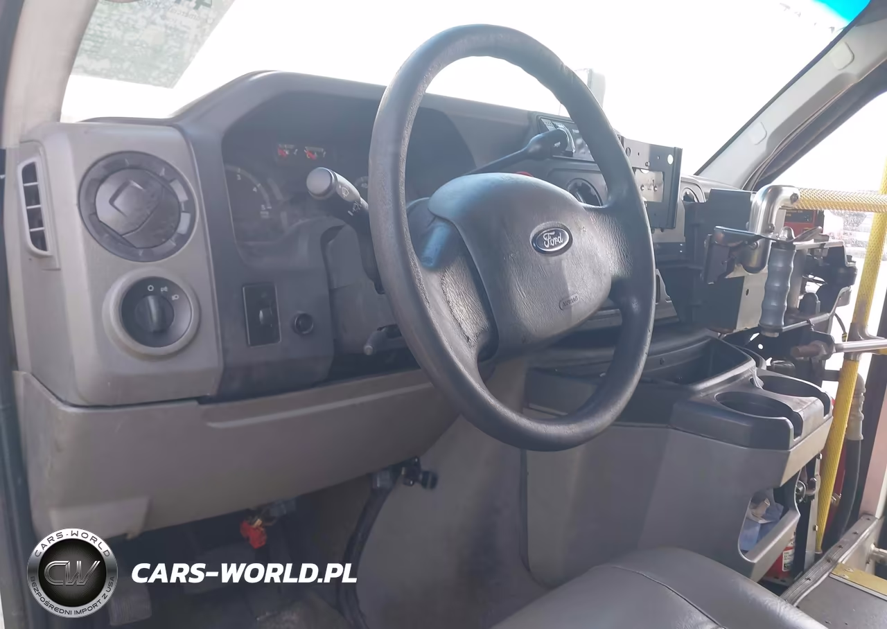 2009 Ford E-350 Cutaway VIN:1FDEE35PX9DA92105 - 6