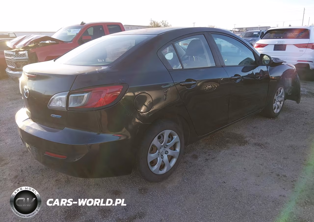2013 Mazda Mazda3 I Sport VIN:JM1BL1U7XD1744251 - 4