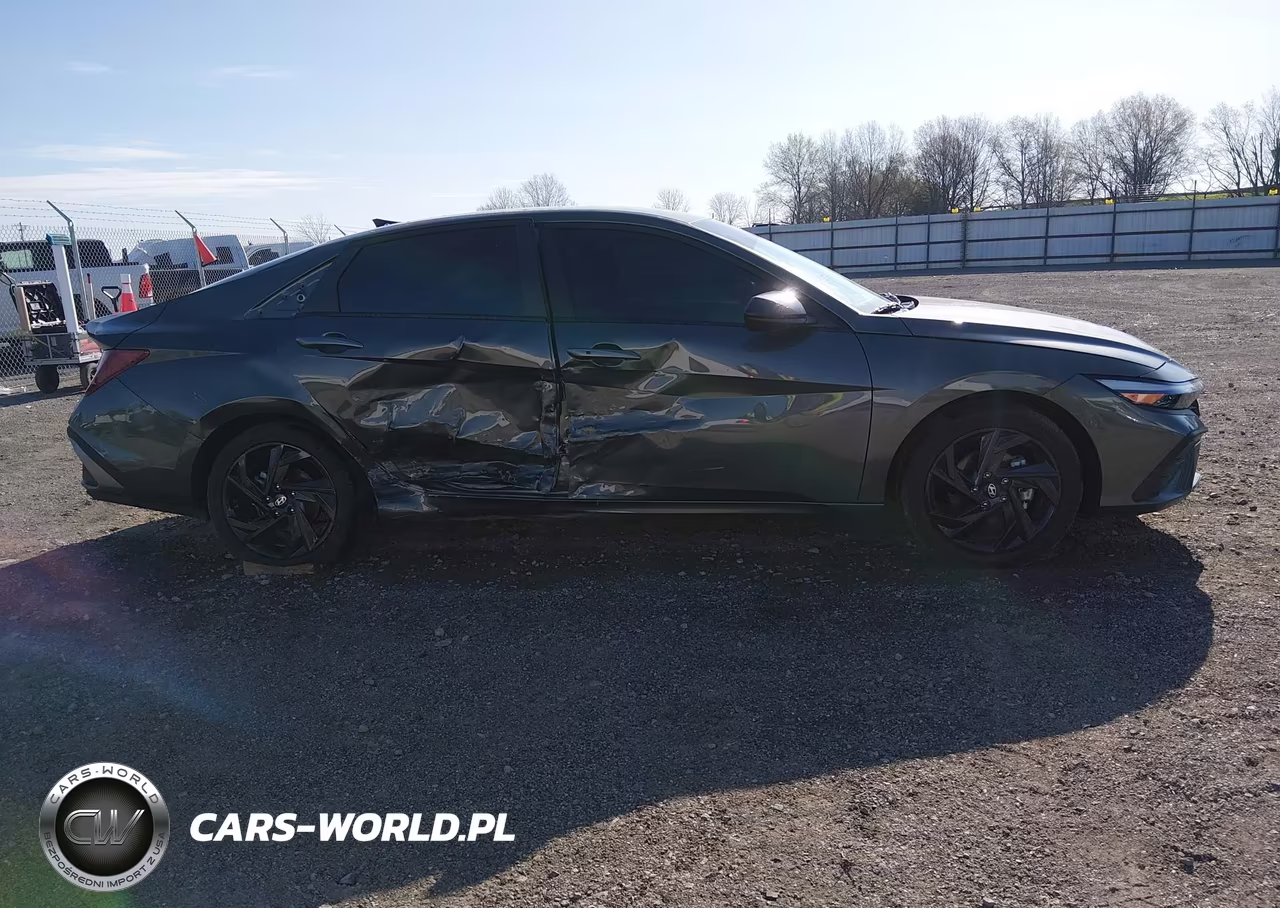 2026 Hyundai Elantra Sel Sport VIN:KMHLM4DG9TU141447 - 13