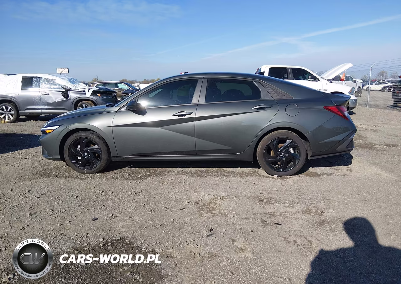 2026 Hyundai Elantra Sel Sport VIN:KMHLM4DG9TU141447 - 14