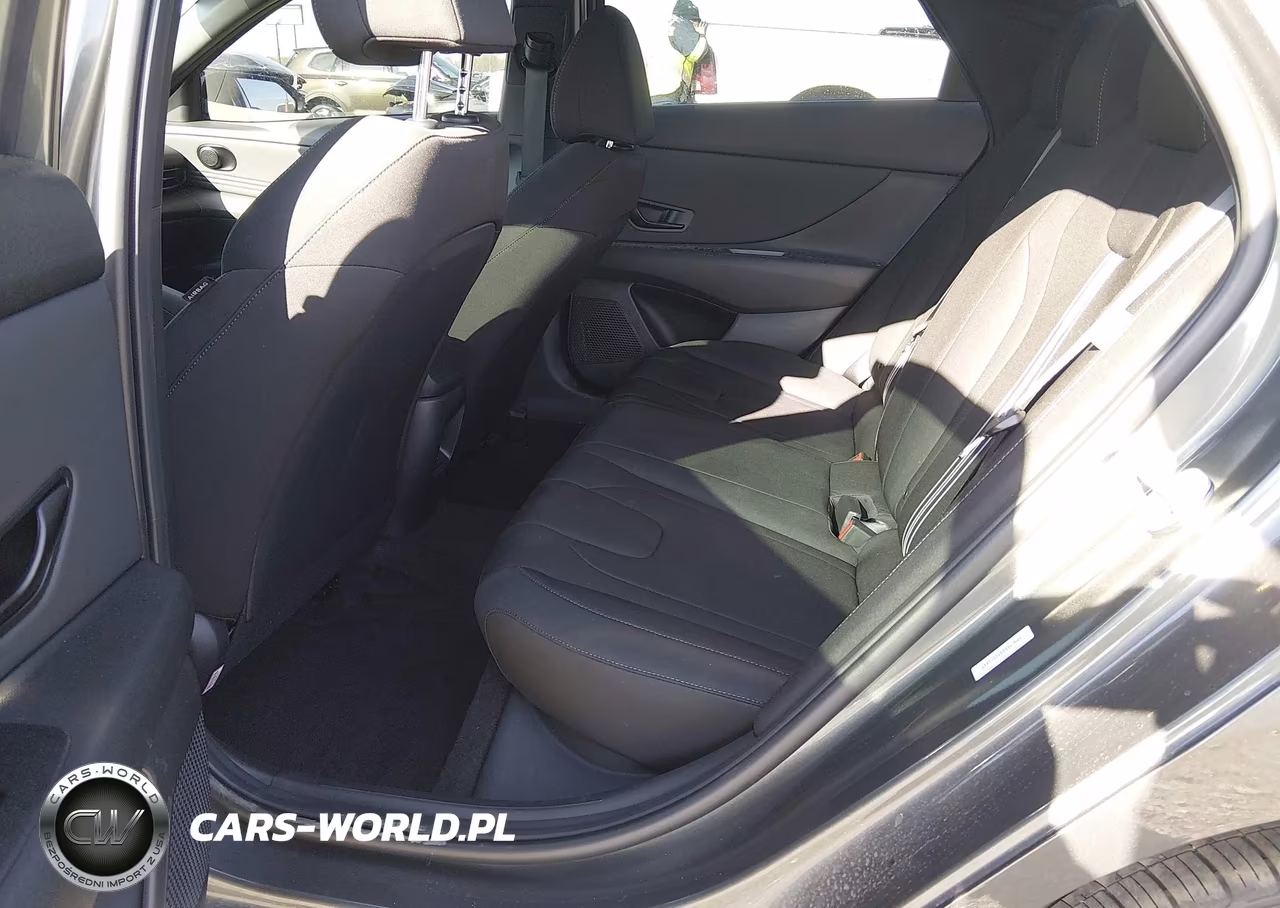 2026 Hyundai Elantra Sel Sport VIN:KMHLM4DG9TU141447 - 8