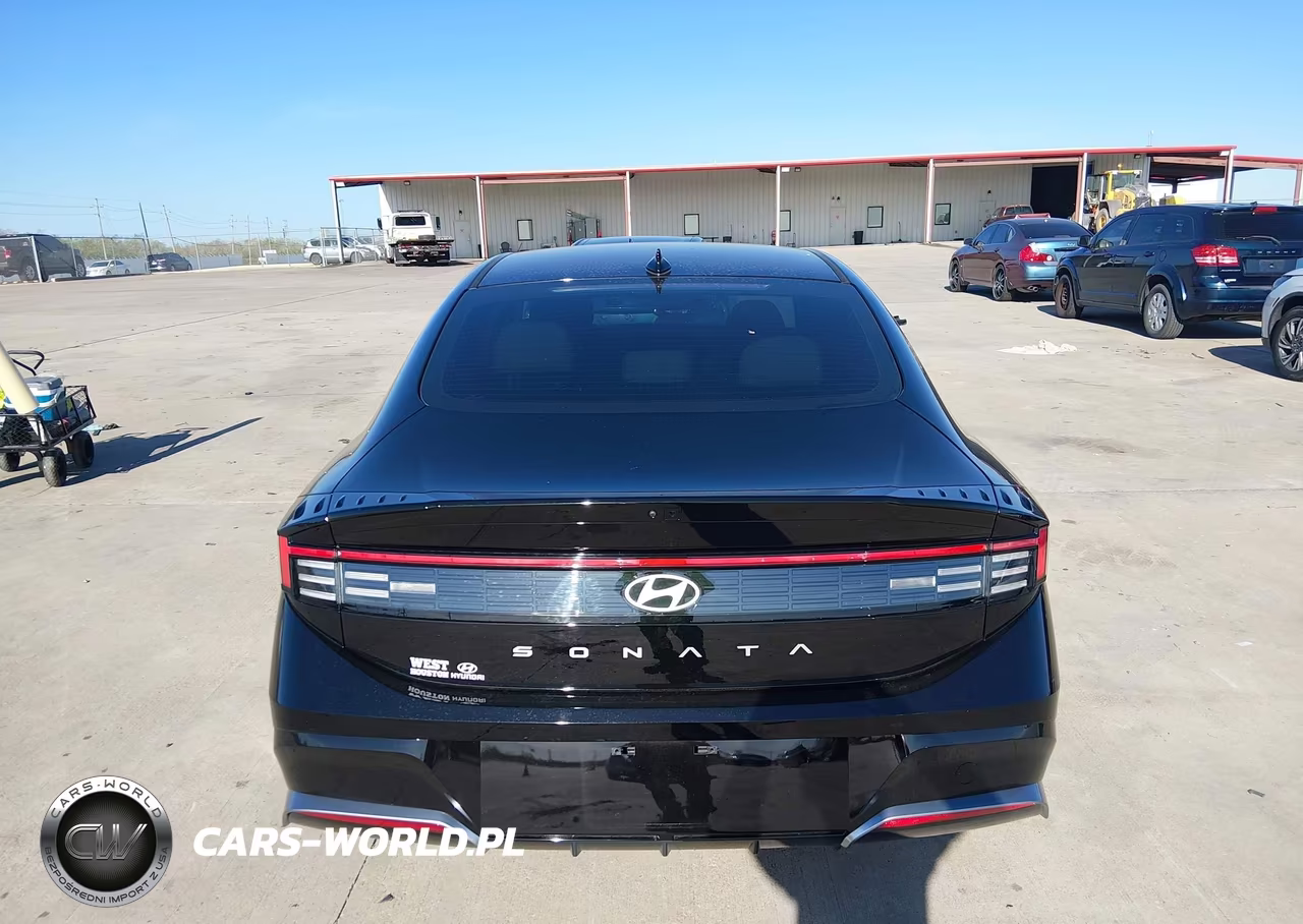 2026 Hyundai Sonata Sel Sport VIN:KMHL64JA8TA526655 - 16