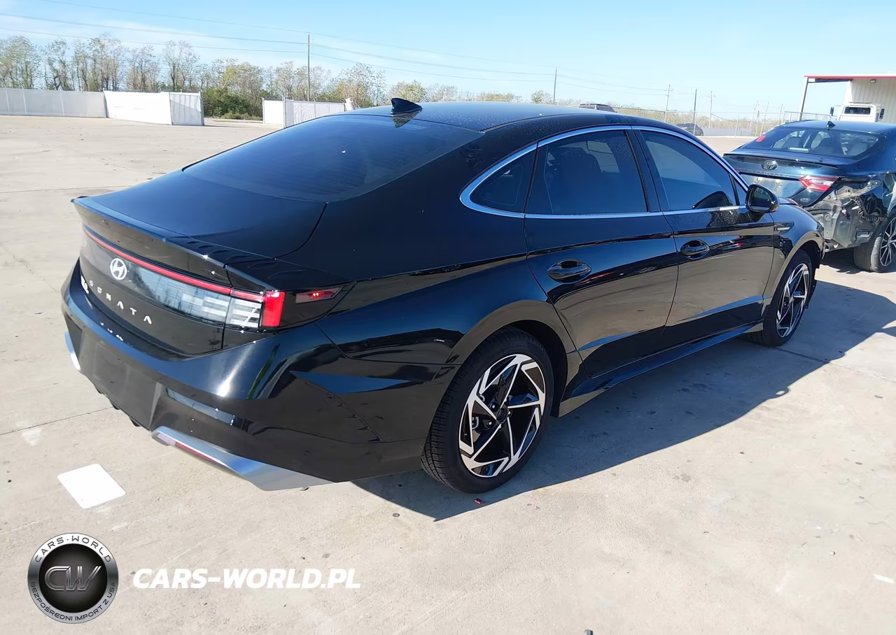 2026 Hyundai Sonata Sel Sport VIN:KMHL64JA8TA526655 - 4