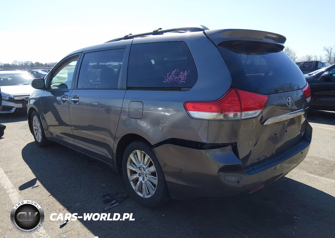 2011 Toyota Sienna Limited VIN:5TDDK3DC6BS017760 - 3