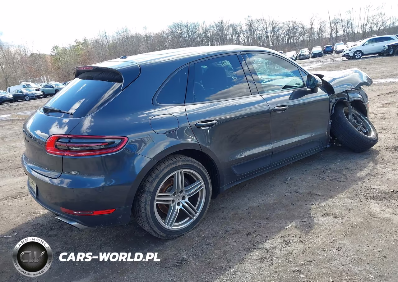 2017 Porsche Macan VIN:WP1AA2A56HLB04377 - 4