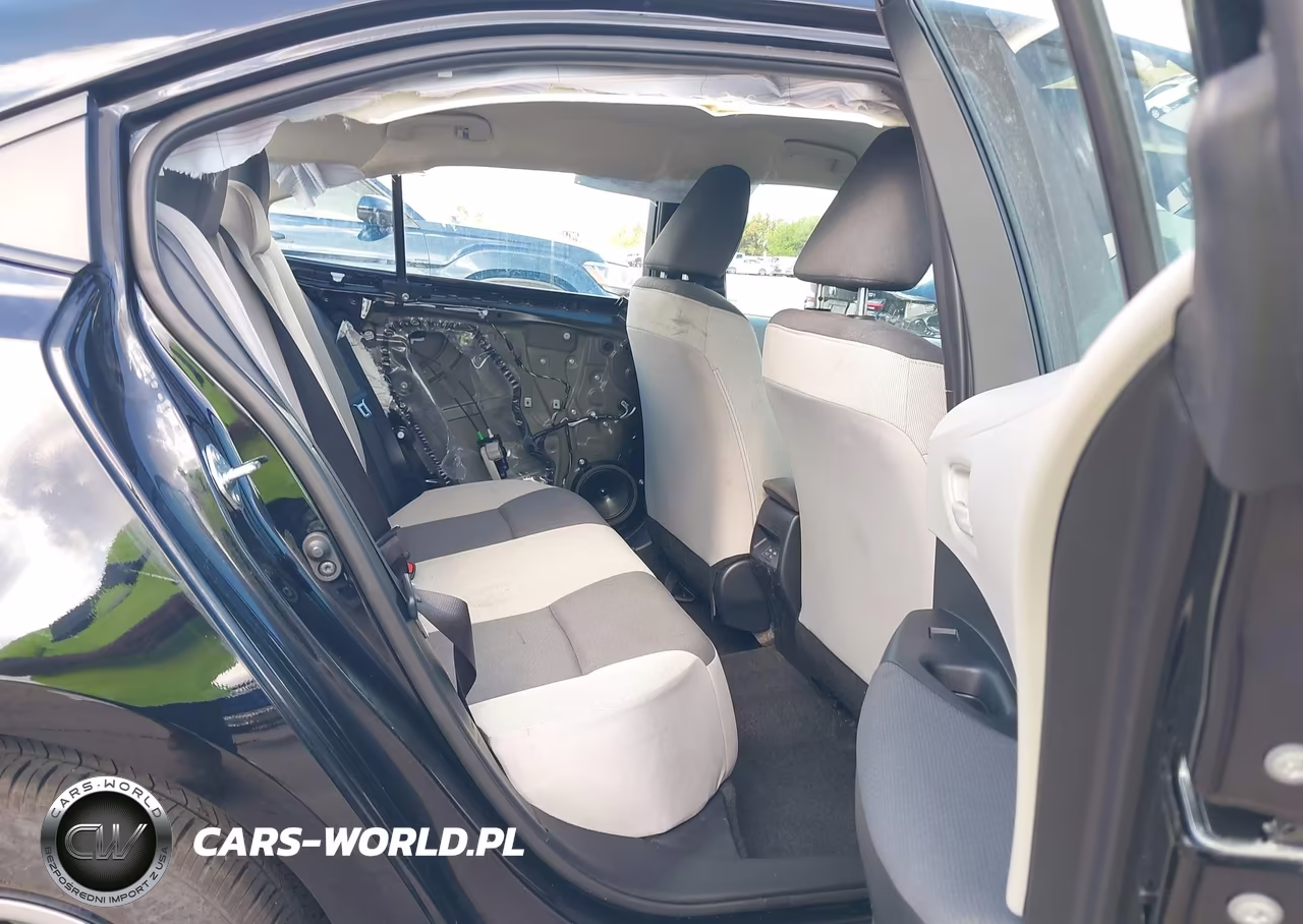 2026 Toyota Corolla Le VIN:5YFB4MDE3TP359881 - 8