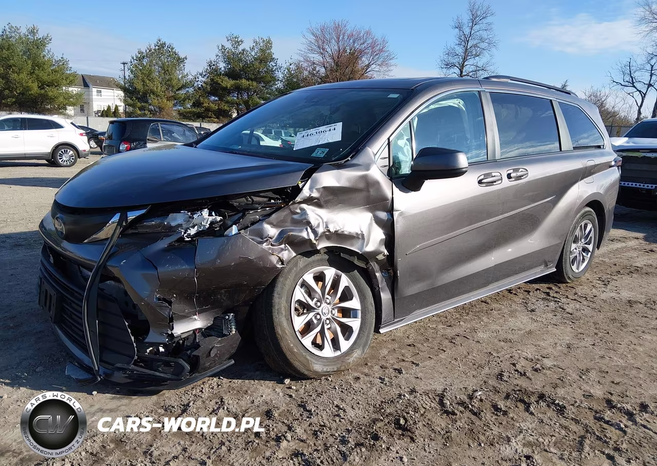 2024 Toyota Sienna Le VIN:5TDBSKFC3RS126590 - 2