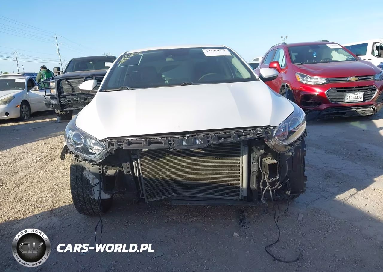 2020 Kia Forte Lxs VIN:3KPF24AD5LE175529 - 13
