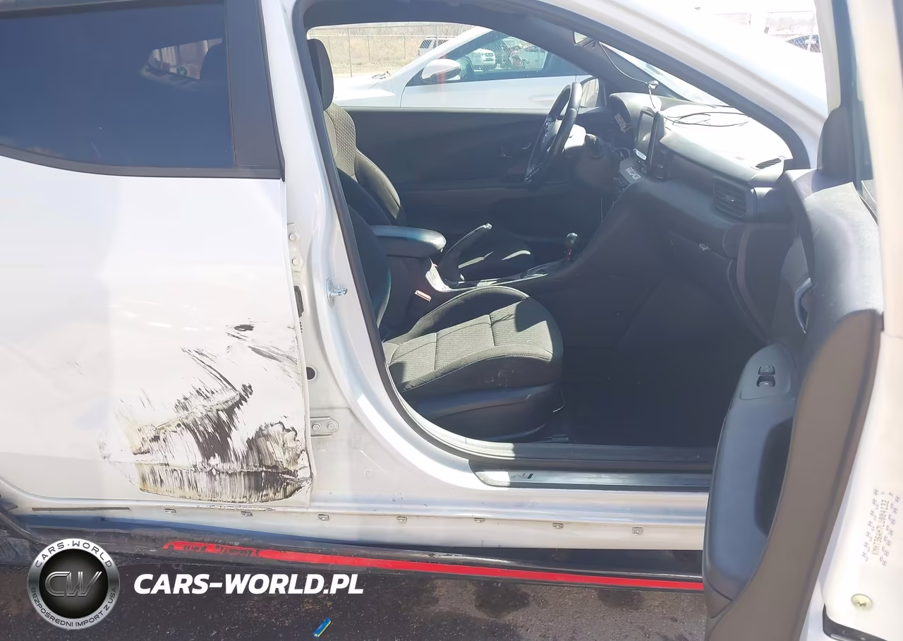 2020 Hyundai Veloster N VIN:KMHT36AH7LU004132 - 5