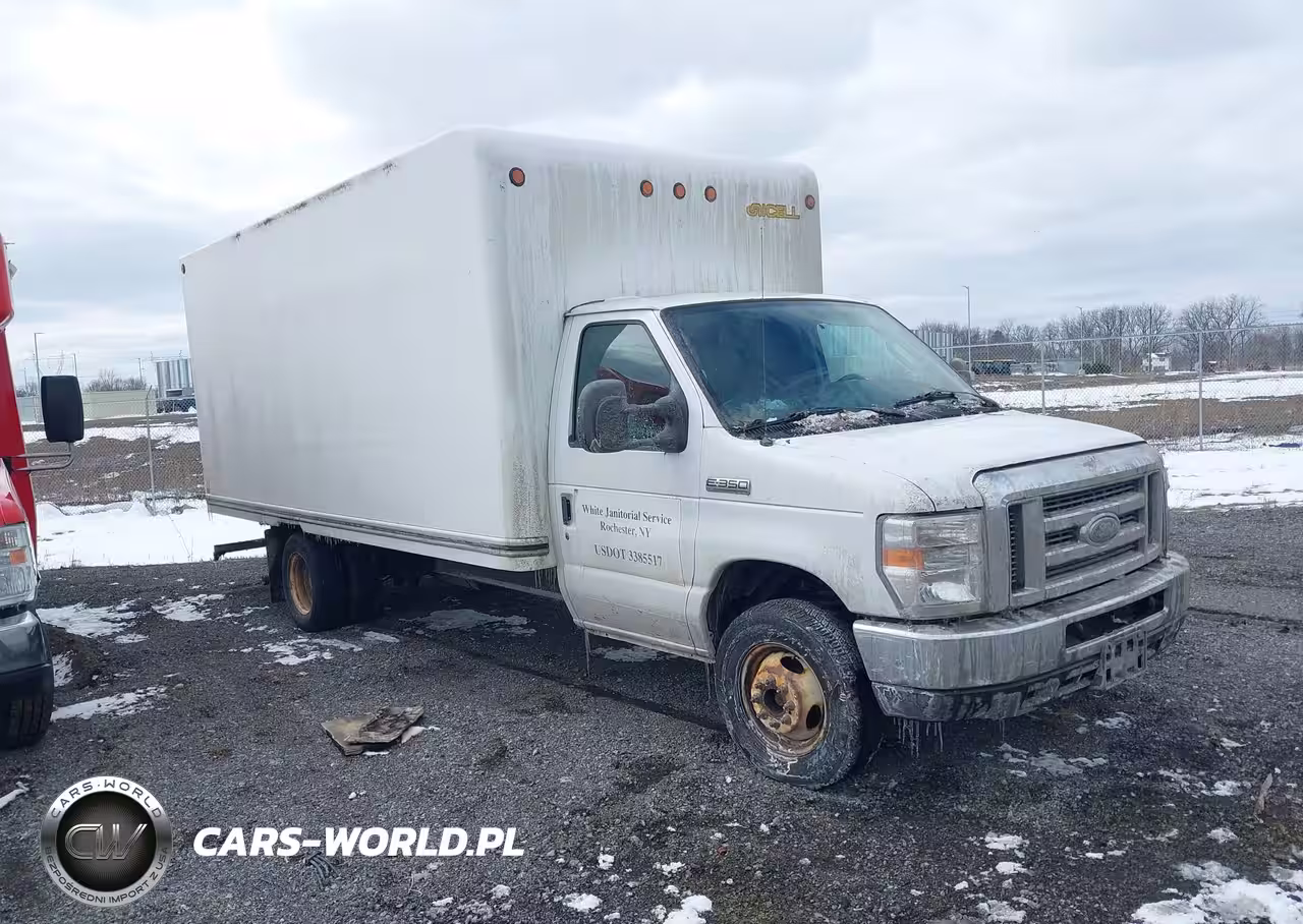 2017 Ford E-350 Cutaway
