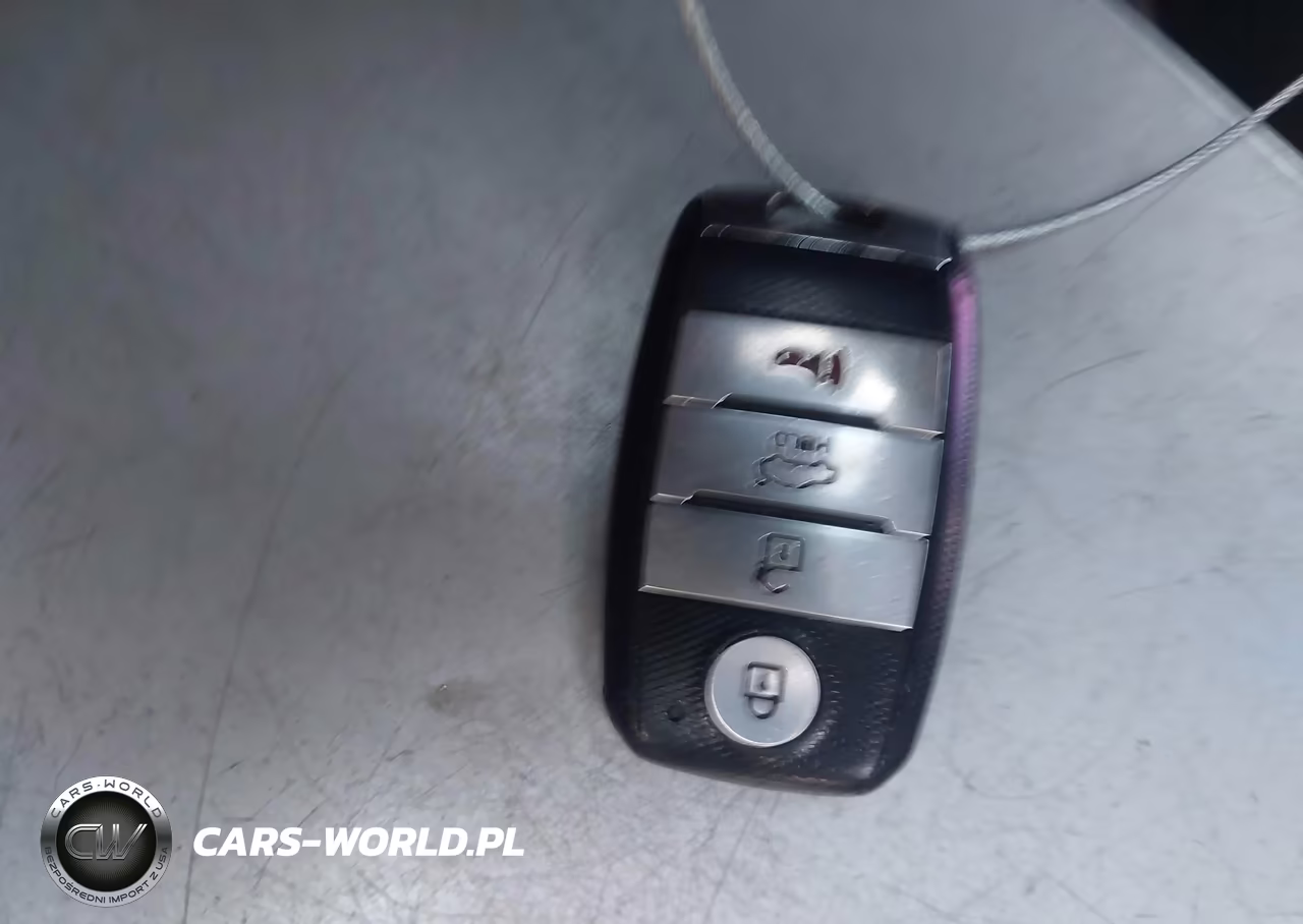 2017 Kia Forte S VIN:3KPFL4A7XHE035944 - 11