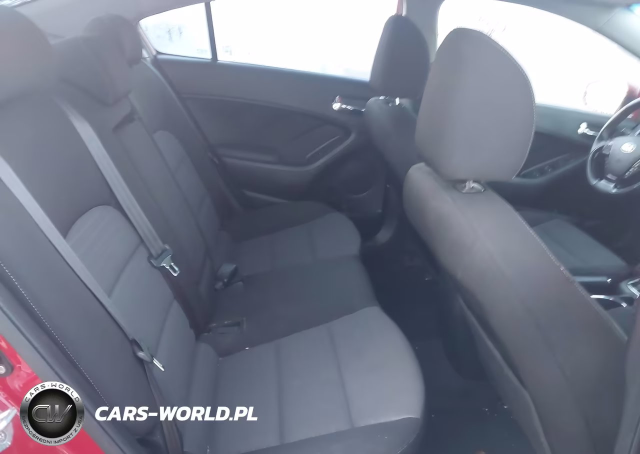 2017 Kia Forte S VIN:3KPFL4A7XHE035944 - 8