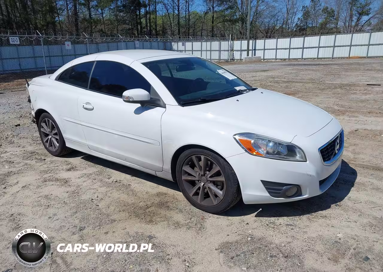 2011 Volvo C70 T5