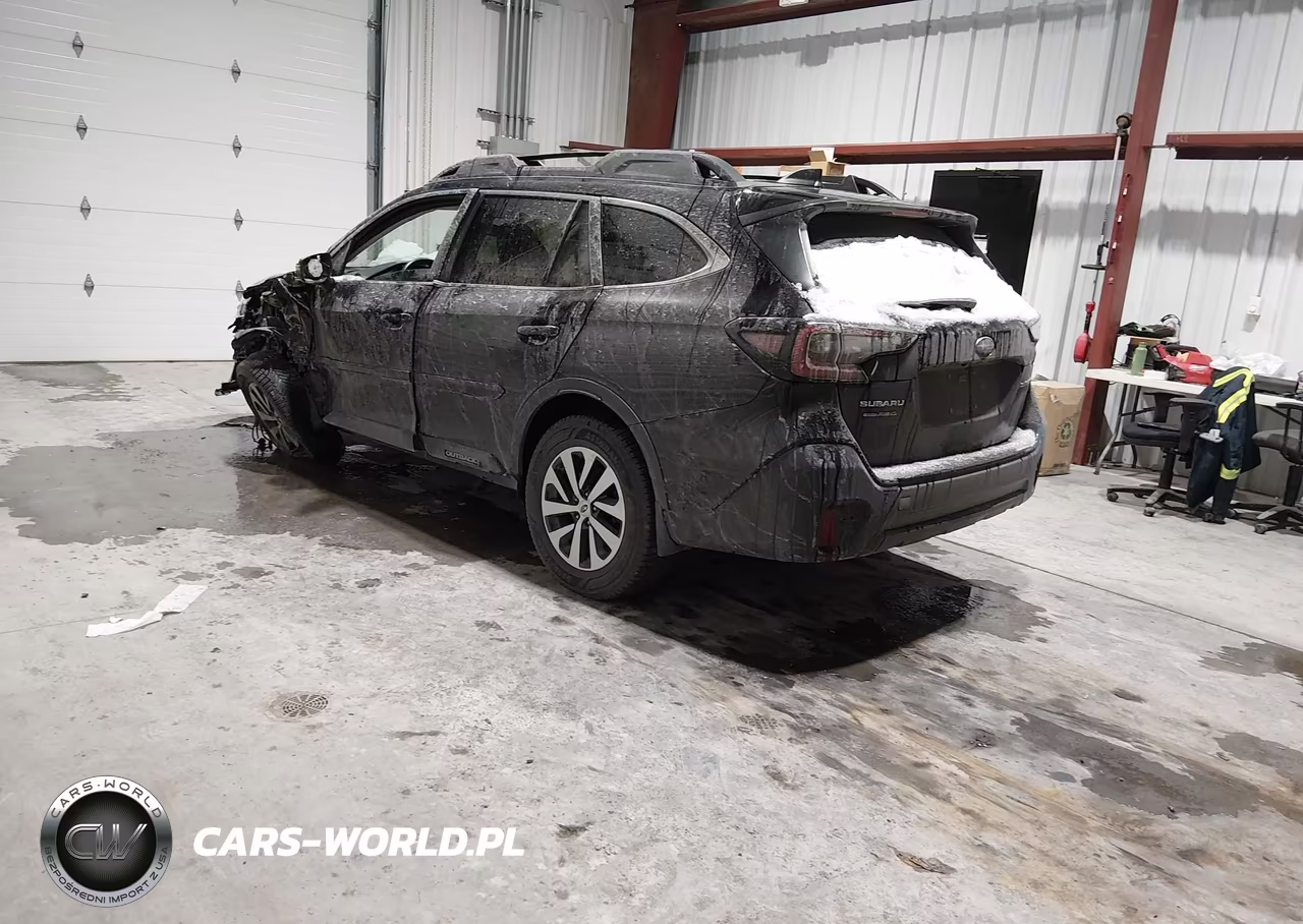 2020 Subaru Outback Premium VIN:4S4BTACCXL3269214 - 3
