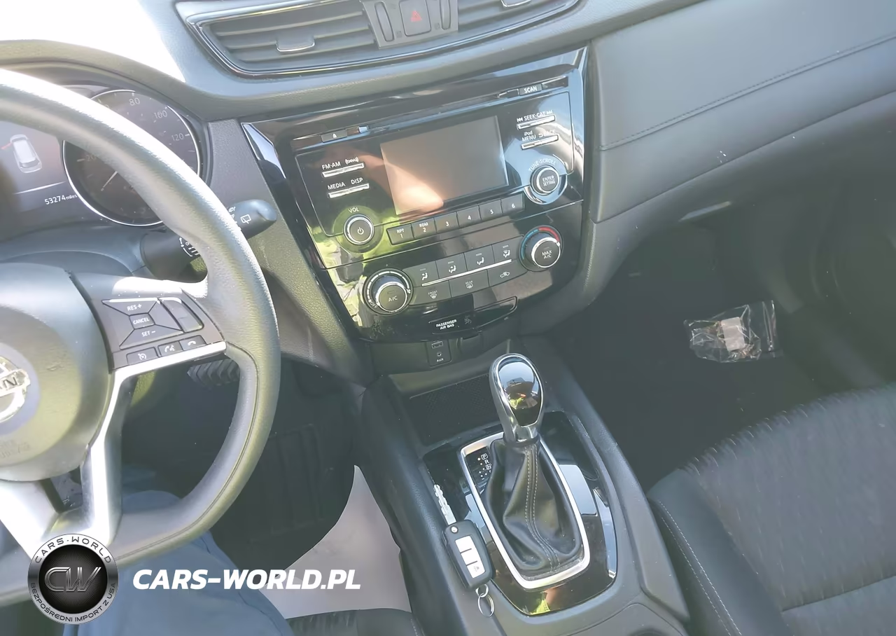 2017 Nissan Rogue S VIN:KNMAT2MT9HP585563 - 11