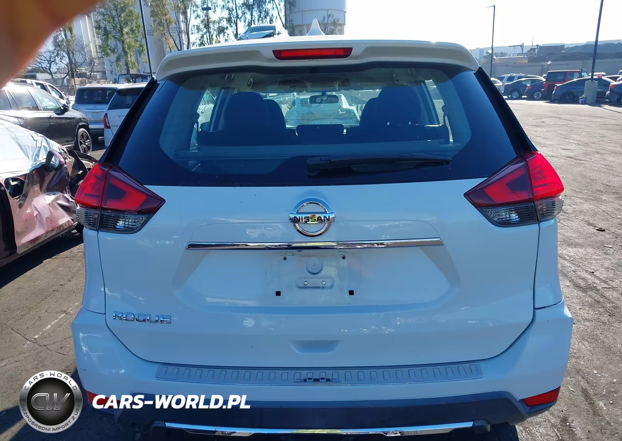 2017 Nissan Rogue S VIN:KNMAT2MT9HP585563 - 12