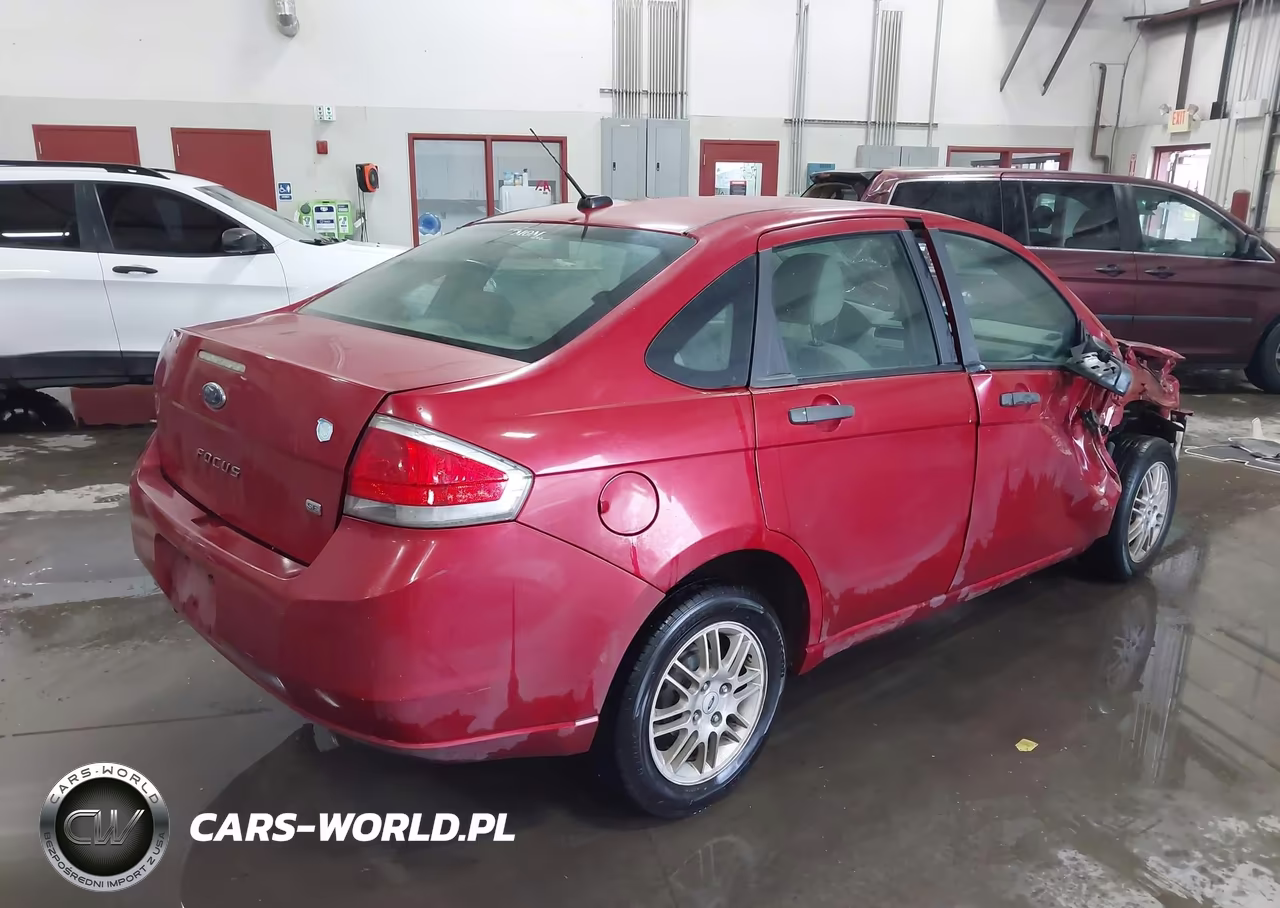 2011 Ford Focus Se VIN:1FAHP3FN9BW151024 - 4