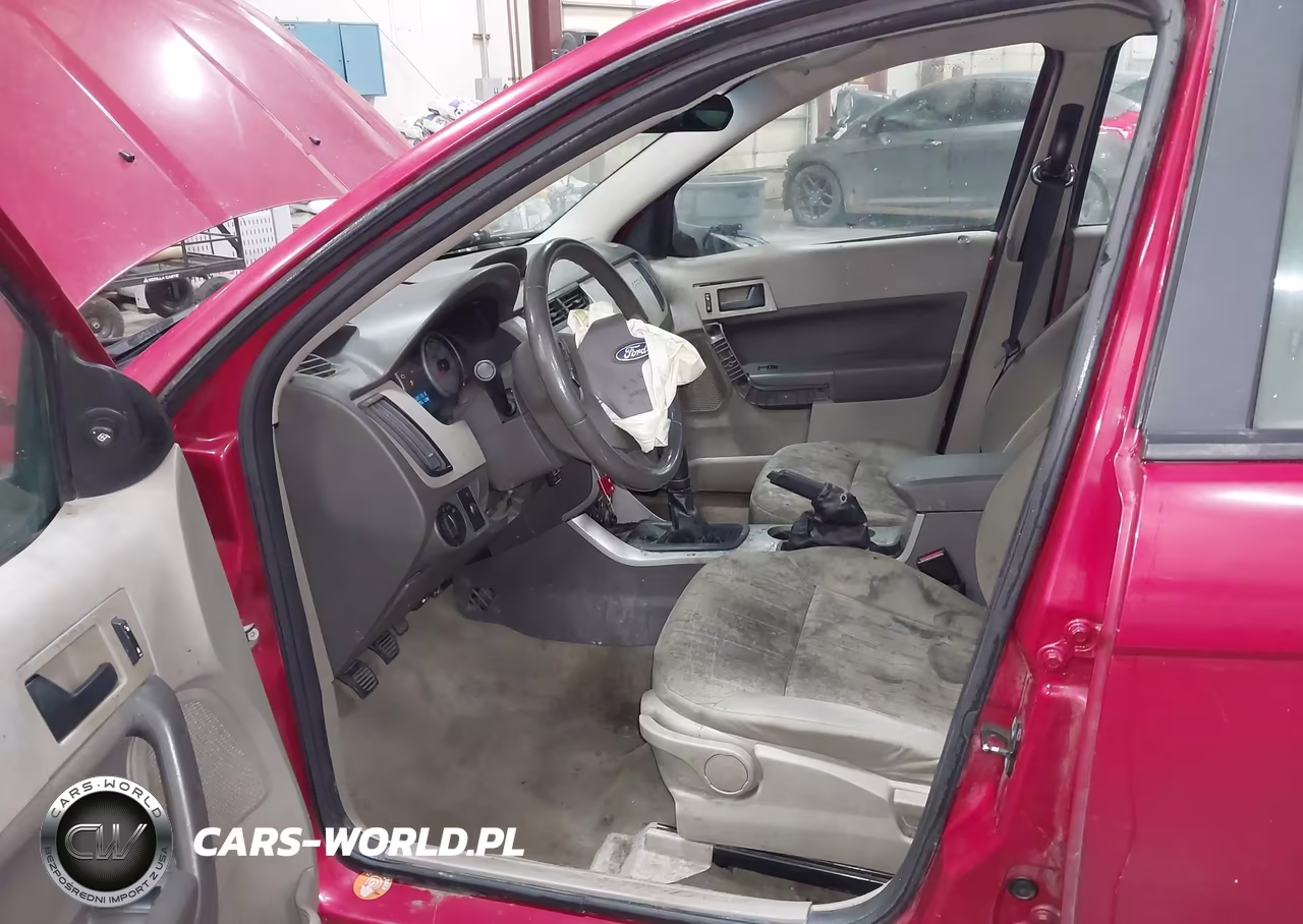 2011 Ford Focus Se VIN:1FAHP3FN9BW151024 - 5
