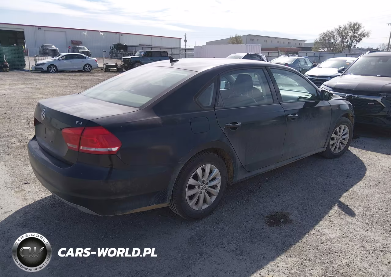 2014 Volkswagen Passat 1.8T Wolfsburg Edition VIN:1VWAT7A33EC078420 - 4