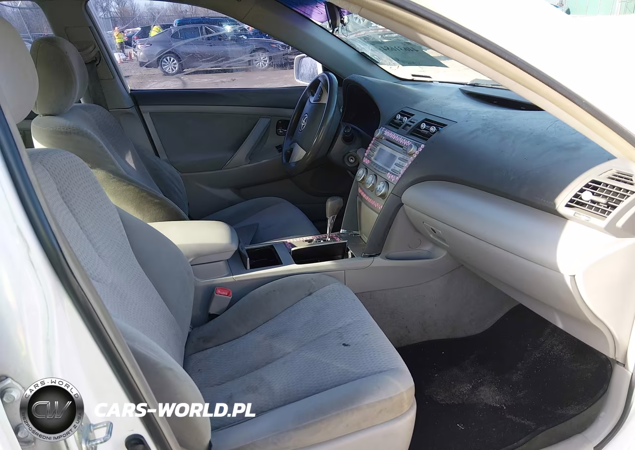 2011 Toyota Camry Le VIN:4T1BF3EK0BU647993 - 5