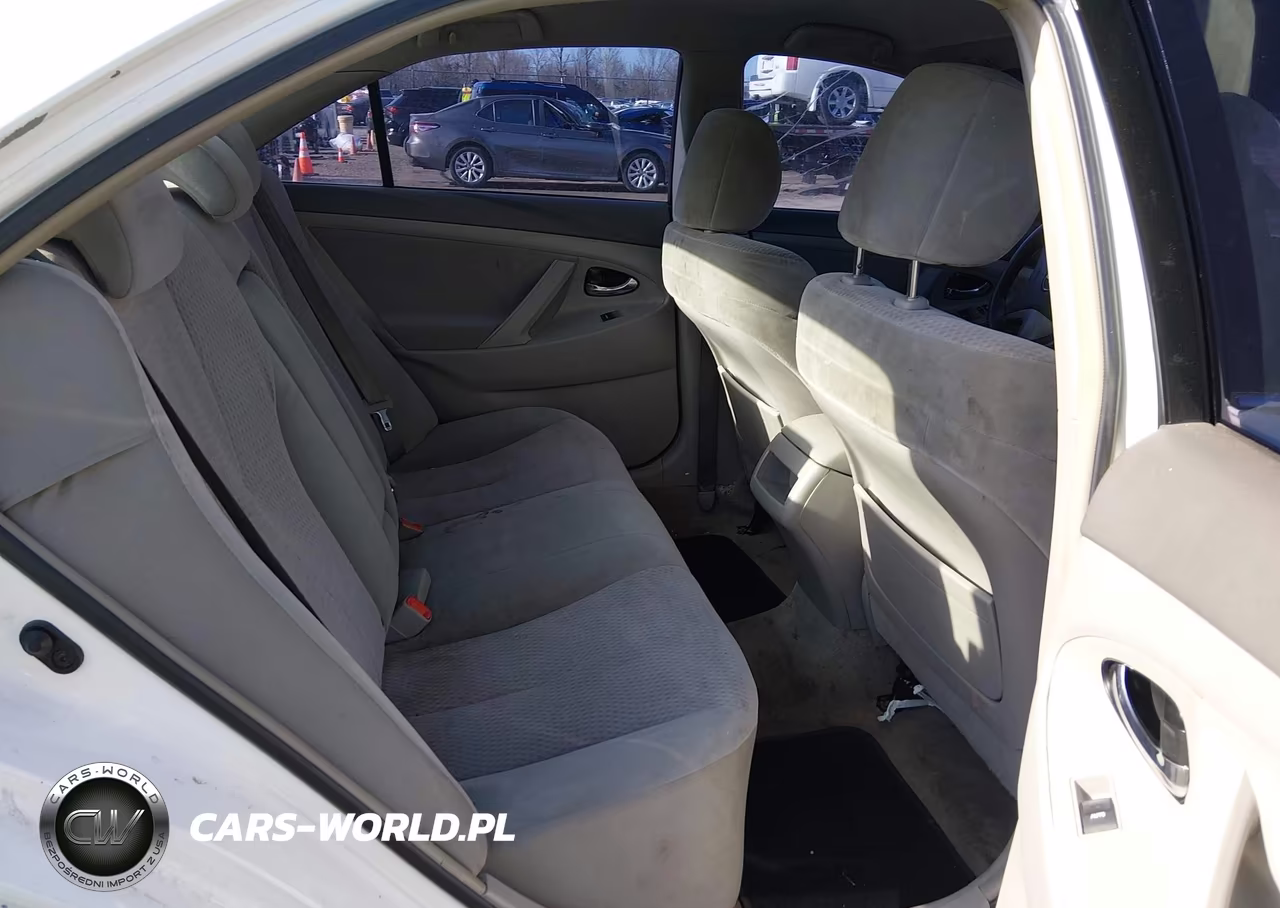 2011 Toyota Camry Le VIN:4T1BF3EK0BU647993 - 8